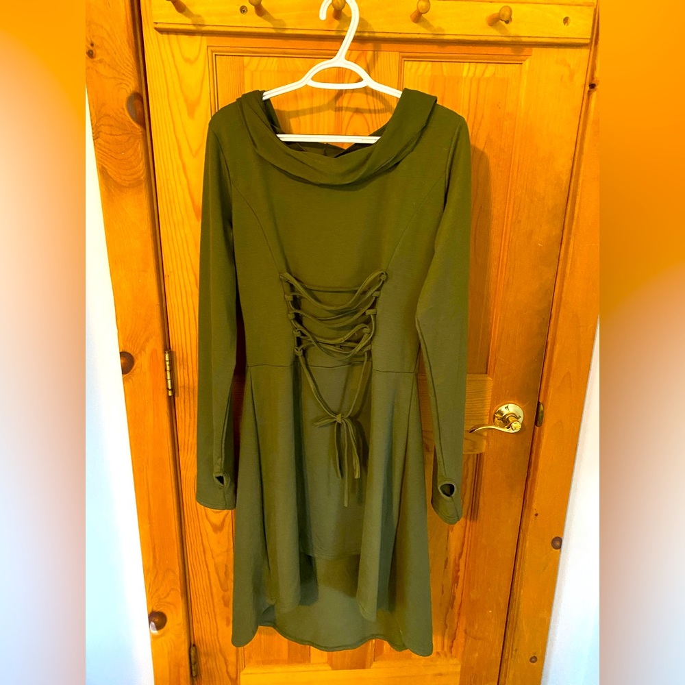 Green hooded lace up dress
